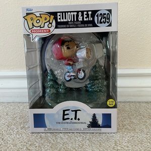 Funko Pop!  Elliott & E.T. Moment 1259 Glow in the Dark